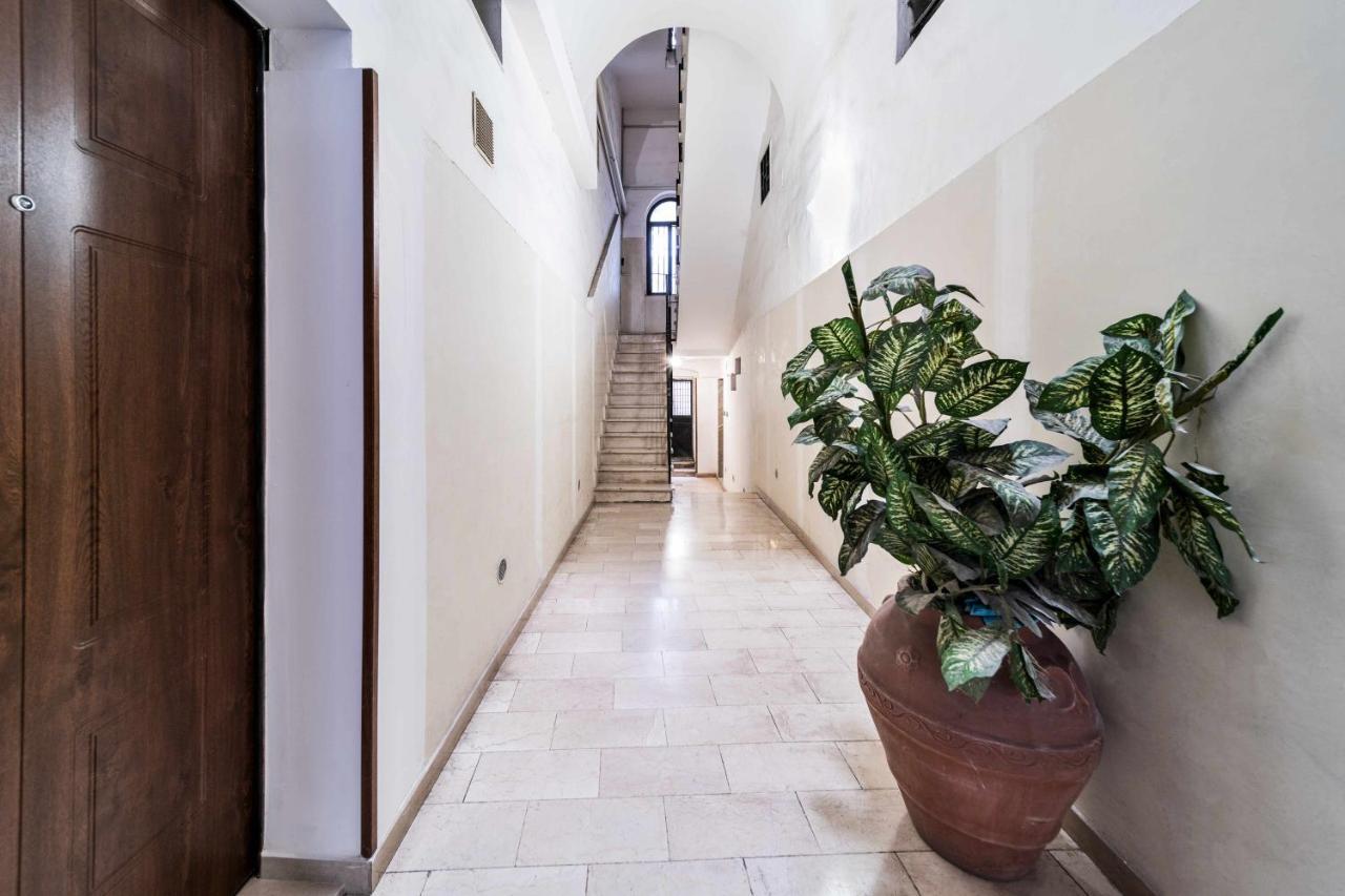 Appartement Newhouse dei Mille à Bari Extérieur photo